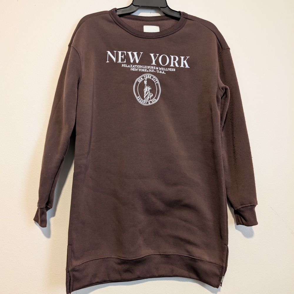 New York Graphic Women's Crewneck Sweater - Brown